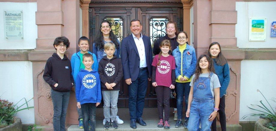 Besuch beim Bürgermeister: Abgeordnete der Kinderstadt Grünhausen