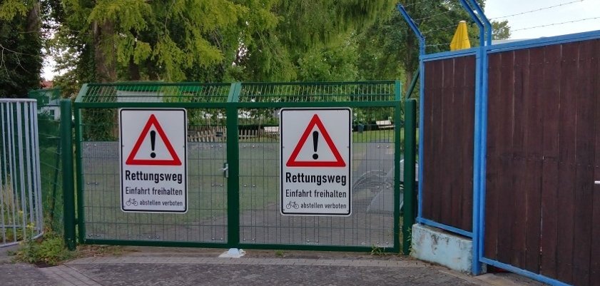 Rettungszufahrt im Freibad Jugenheim