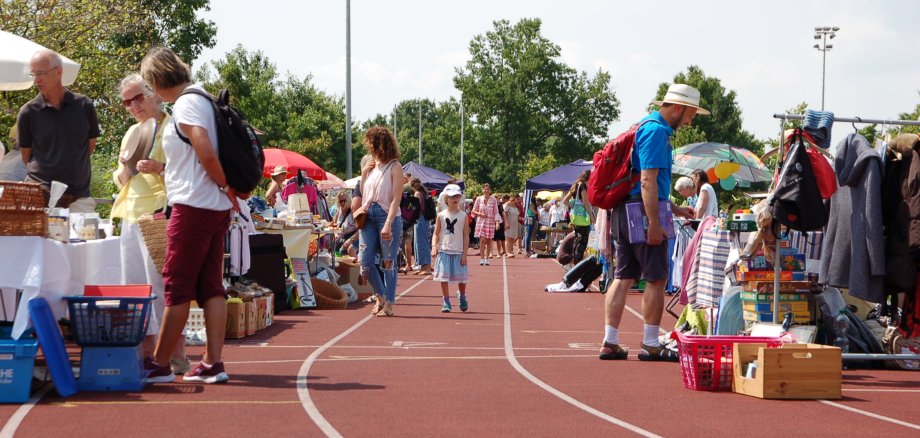 6. Seeheimer Flohmarkt im Christian-Stock-Stadion